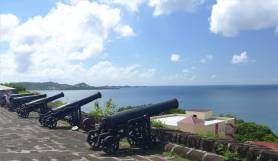 Grenada St Georges Kanonen mit Aussicht